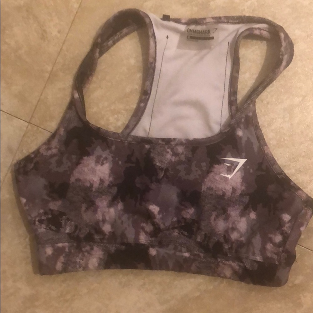 Gym shark Med sports bra